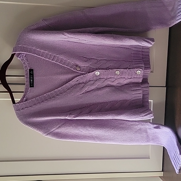 Lioness lilac colored cardigan with extra long sleeves - Picture 1 of 9